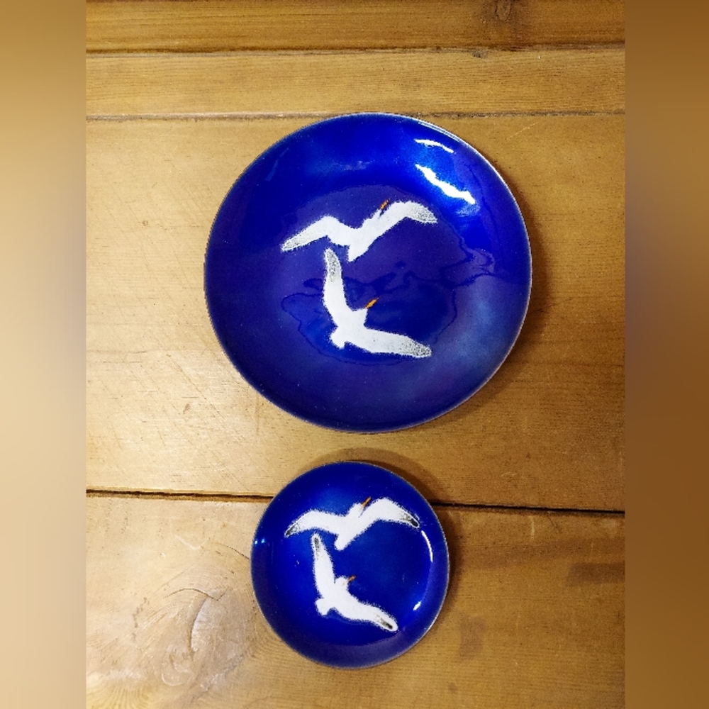Vintage Bovano of Cheshire Enamel Seagull Plates